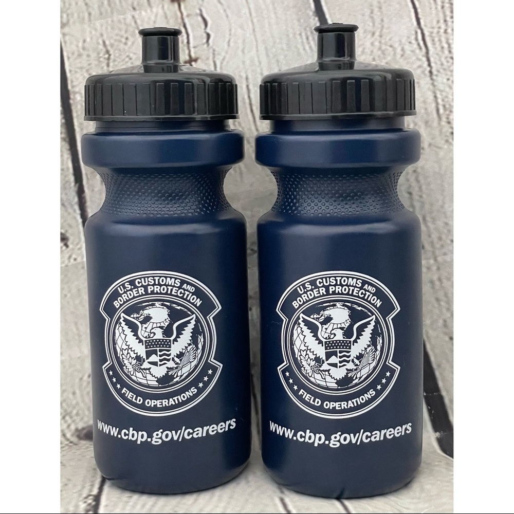 Set Of Two US Customs & Border Control Water Bottles - Picture 2 of 9